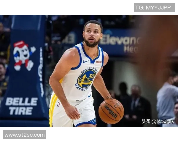 库里评分出炉：是高光还是低迷？